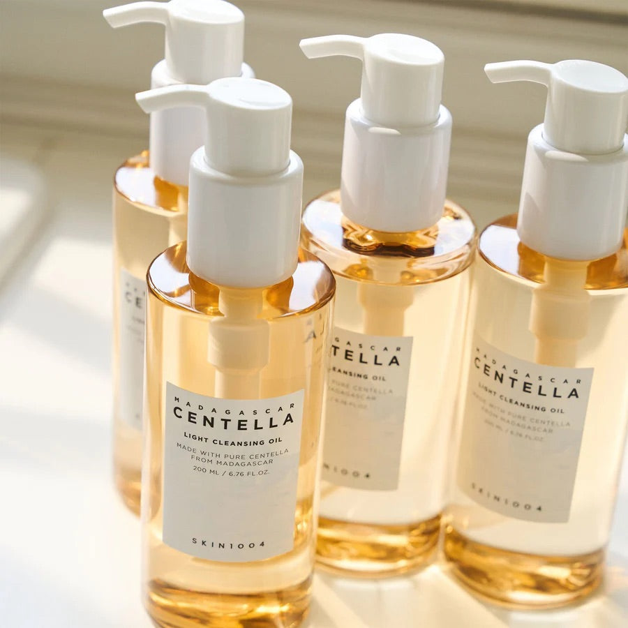 SKIN1004 Madagascar Centella Light Cleansing OIl (200ml) | Korean skincare | FREYA - Asian Beauty Secret