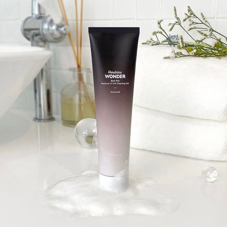 HARUHARU WONDER Black Rice Moisture 5.5 Soft Cleansing Gel (100 ml) | Korean skincare | FREYA - Asian Beauty Secret